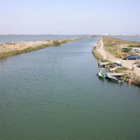 Le Lake